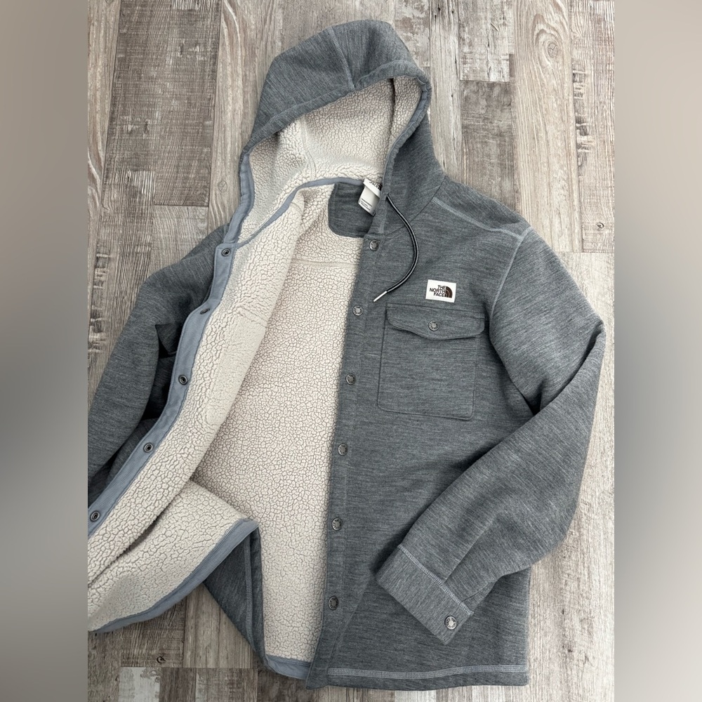 North Face Sherpa Patrol Snap Up